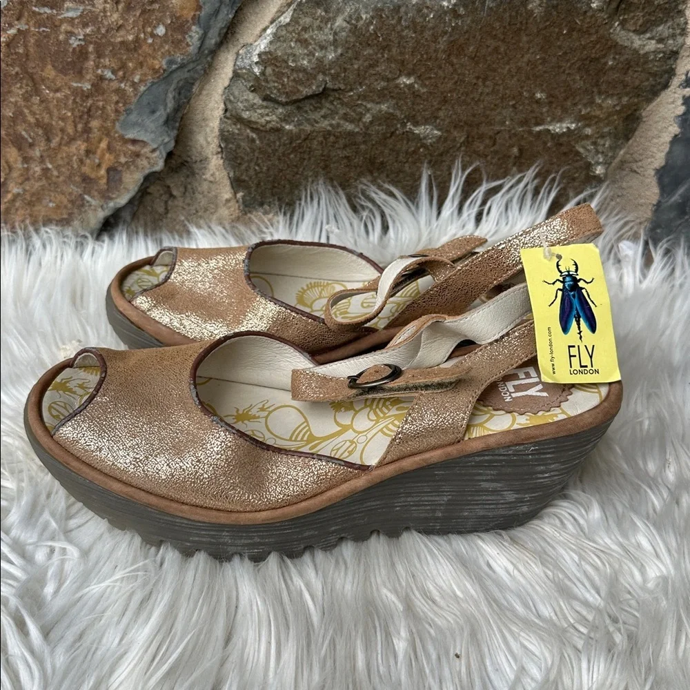NEW Fly London Yora gold peep-toe wedge sandals size 40